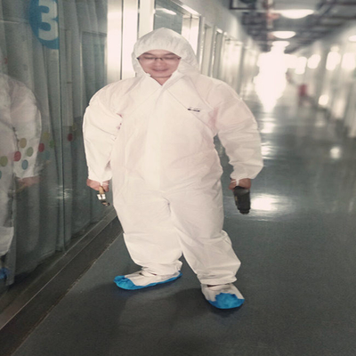 Μίας χρήσης Microporous τύπος 5/6 φορμών SMS PP άσπρος προστατευτικός